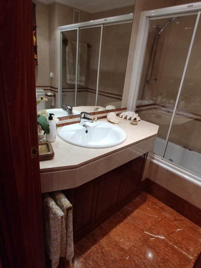 Hogar, A Modo De Hotel Gijón Kültér fotó